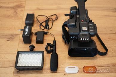 Videocamera Panasonic AG-AC30 e accessori