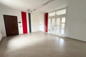 3 LOCALI A MUGNANO DI NAPOLI