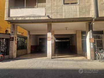 AUTORIMESSA A BOLOGNA