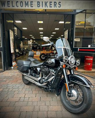 Harley-davidson FLSTC Heritage Softail Classic 114