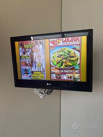TV LG + piastra supporto