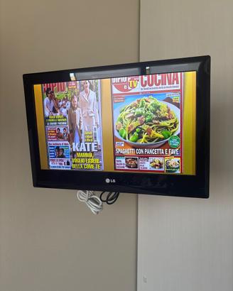 TV LG + piastra supporto