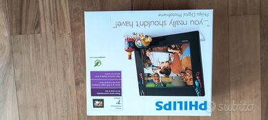 Digital photo frame