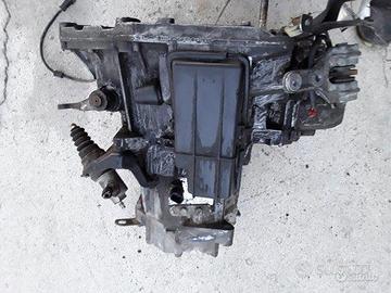 Cambio Lancia Thema 2.0 16v 5 marce manuale (2m)