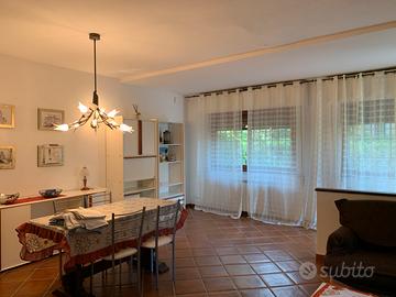 Casa al mare Anzio vicino Torcaldara. 8-9 persone