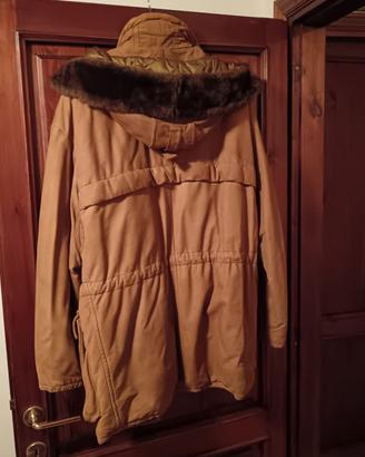 Montone con cappuccio 