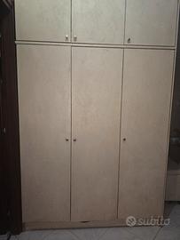 armadio in legno