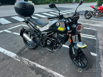 moto Benelli 250