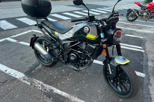 moto Benelli 250