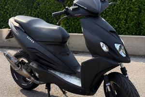 Malaguti F12 50R nero opaco disp. fino a Lunedi