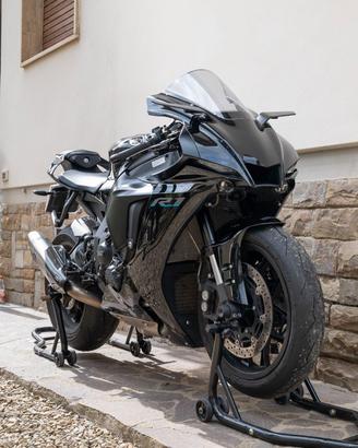 Yamaha yzf-r1 Black edition