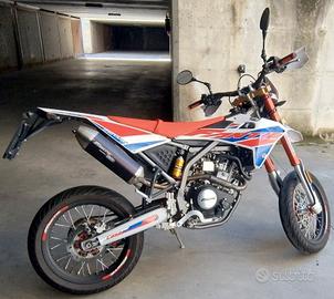 Fantic Motard 125 4 TeMpi