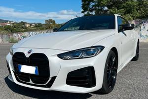 BMW M4 M440i XDrive