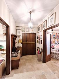 APPARTAMENTO IN CENTRO STORICO CON ASCENSORE