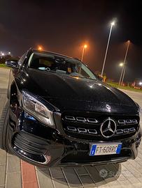 MERCEDES GLA NIGHT EDITION