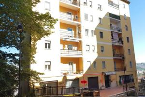 Via Caserma Lucania locale mq. 30 netti