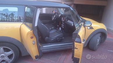 Mini cooper clubman