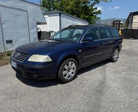 Volkswagen Passat 1.9 TDI/130 CV cat Var. T.line