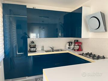 Cucina laminato Artec con penisola