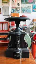 Coppia di alzate in marmo nero