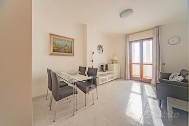 Bivano arredato con posto auto