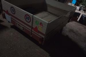 Carrello rimorchio auto