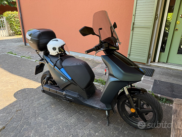 Ray 7.7 (700km) Moto Elettrica 150km Autostrada