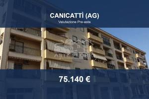 Immobile in asta di 133 m² con più di 5 locali a C