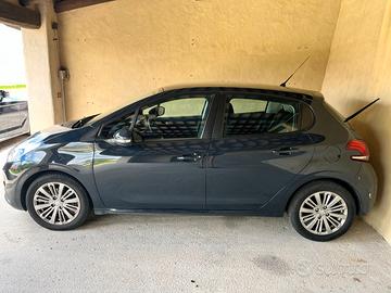 Peugeot 208 1.6 HDi 75cv-OK Neopatentati-Revisione