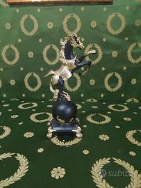 Statuetta Cavallo Rampante in Resina Nero oro/22cm