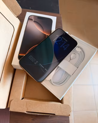 IPhone 16 Pro 512 GB Desert Titanium + 3 cover