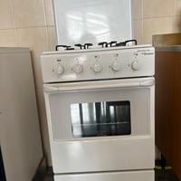 Cucina libera istallazione con forno