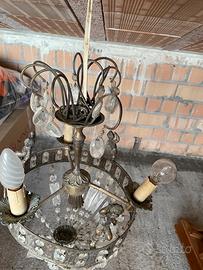 Lampadario con cristalli
