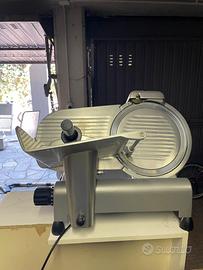 AFFETTATRICE PROFESSIONALE