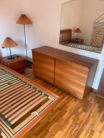 Mobile camera da letto con specchio