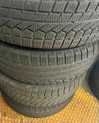 Gomme invernali con cerchioni Audi originali