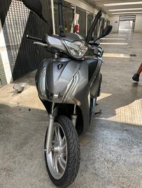 Sh 125  2016