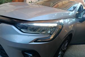 farò anteriore sx Renault v