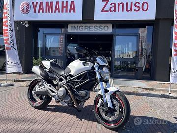 Ducati Monster 696+ pochi km