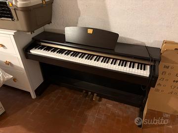 Pianoforte digitale Yamaha Clavinova