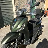 Piaggio Beverly 300 ABS-ASR Deep Black - 2024