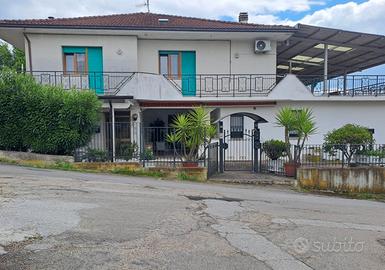 RIF 285 Appartamento in quadrifam. a Collecorvino