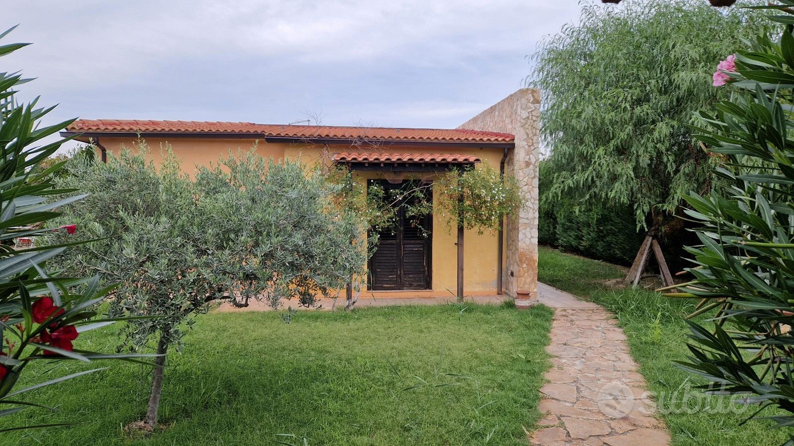 Villa indipendente con grande giardino - Vista 2