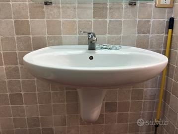 Lavabo bagno sospeso 
