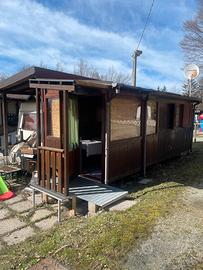 Splendida casetta con roulotte annessa