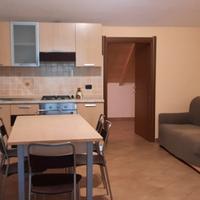 Trilocale arredato in villa-mansardato