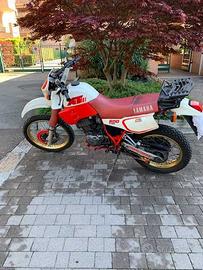 Moto YAMAHA XT 600 43F