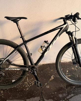 KTM Myroon Comp Carbon 29” – MTB XC in carbonio