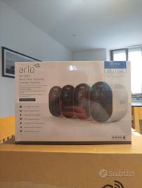 TELECAMERE  Arlo Ultra + 4k UHD, 4 telecamere.