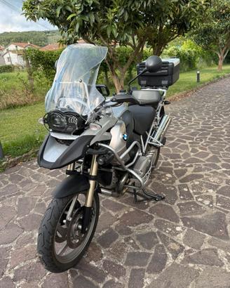 Splendida moto tenuta maniacalmente